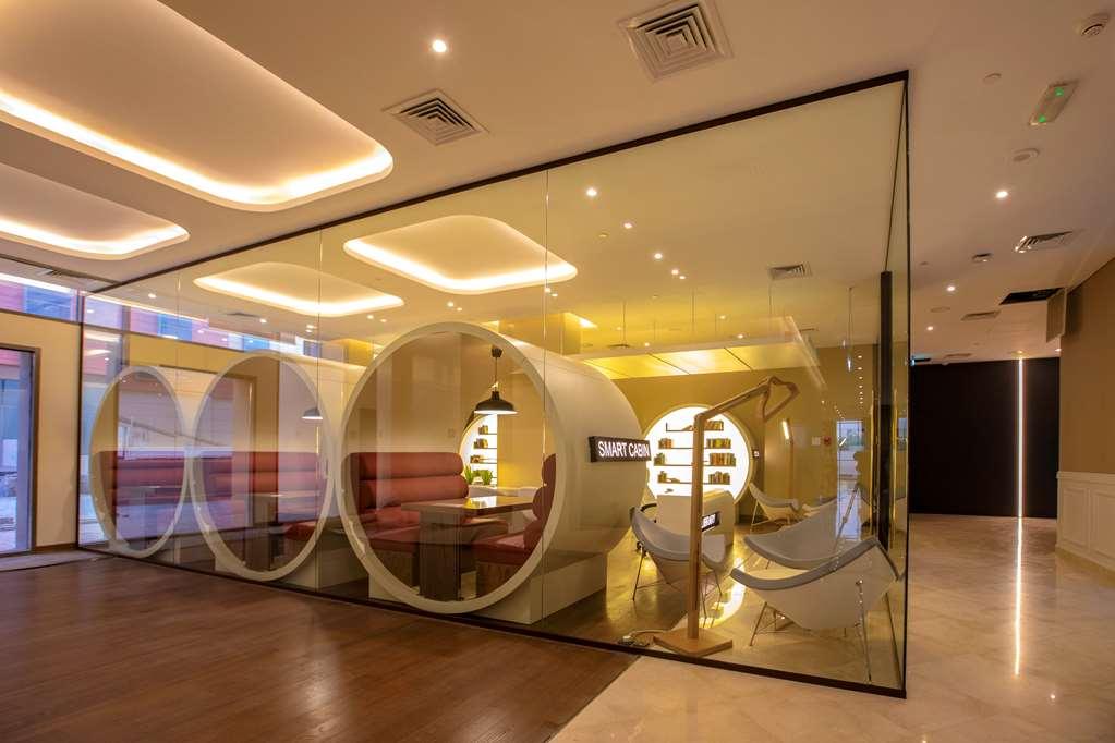 Four Points By Sheraton Production City, Dubaj Udogodnienia zdjęcie