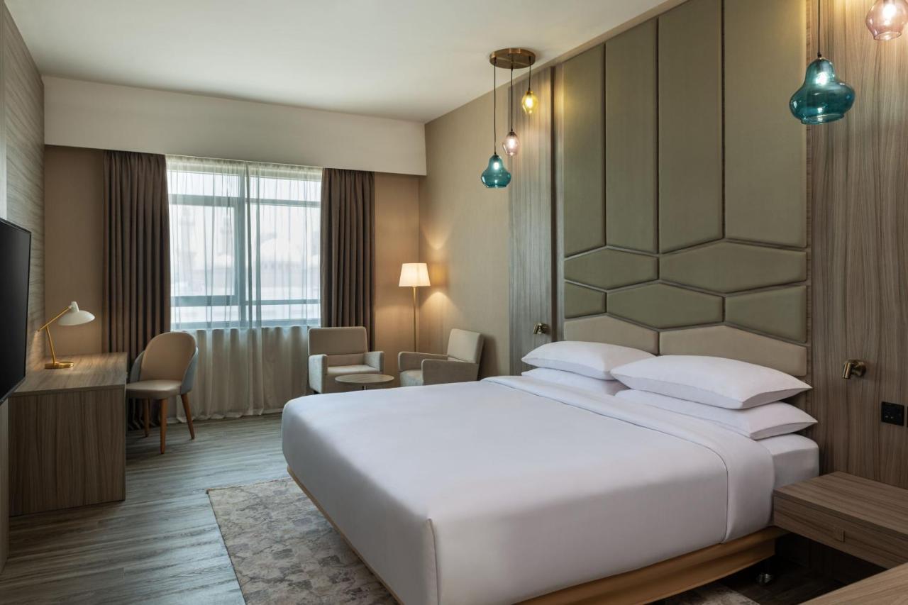 Four Points By Sheraton Production City, Dubaj Zewnętrze zdjęcie