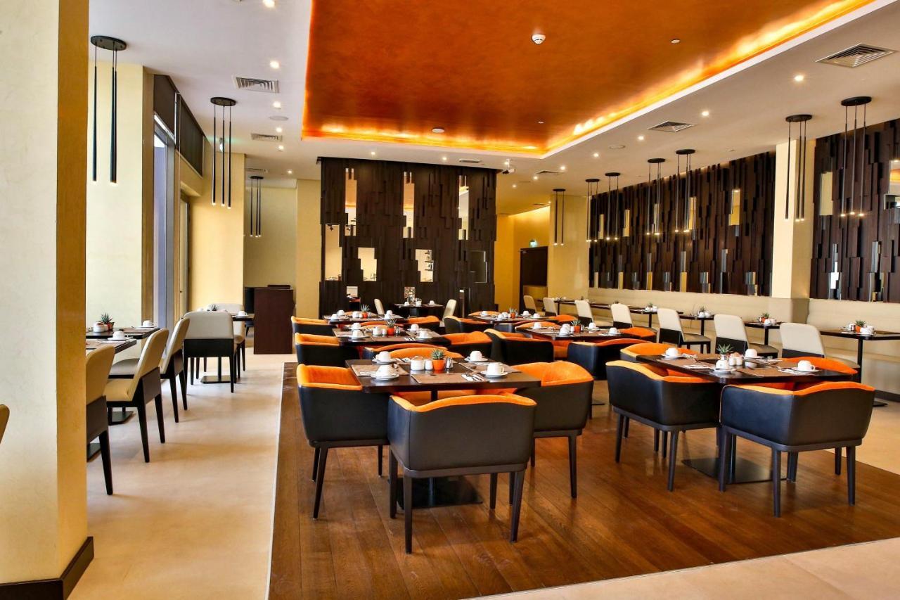 Four Points By Sheraton Production City, Dubaj Zewnętrze zdjęcie