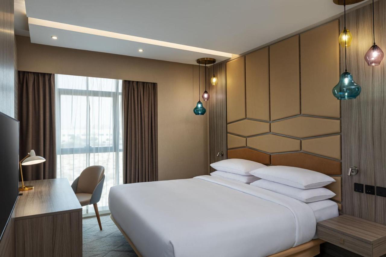 Four Points By Sheraton Production City, Dubaj Zewnętrze zdjęcie