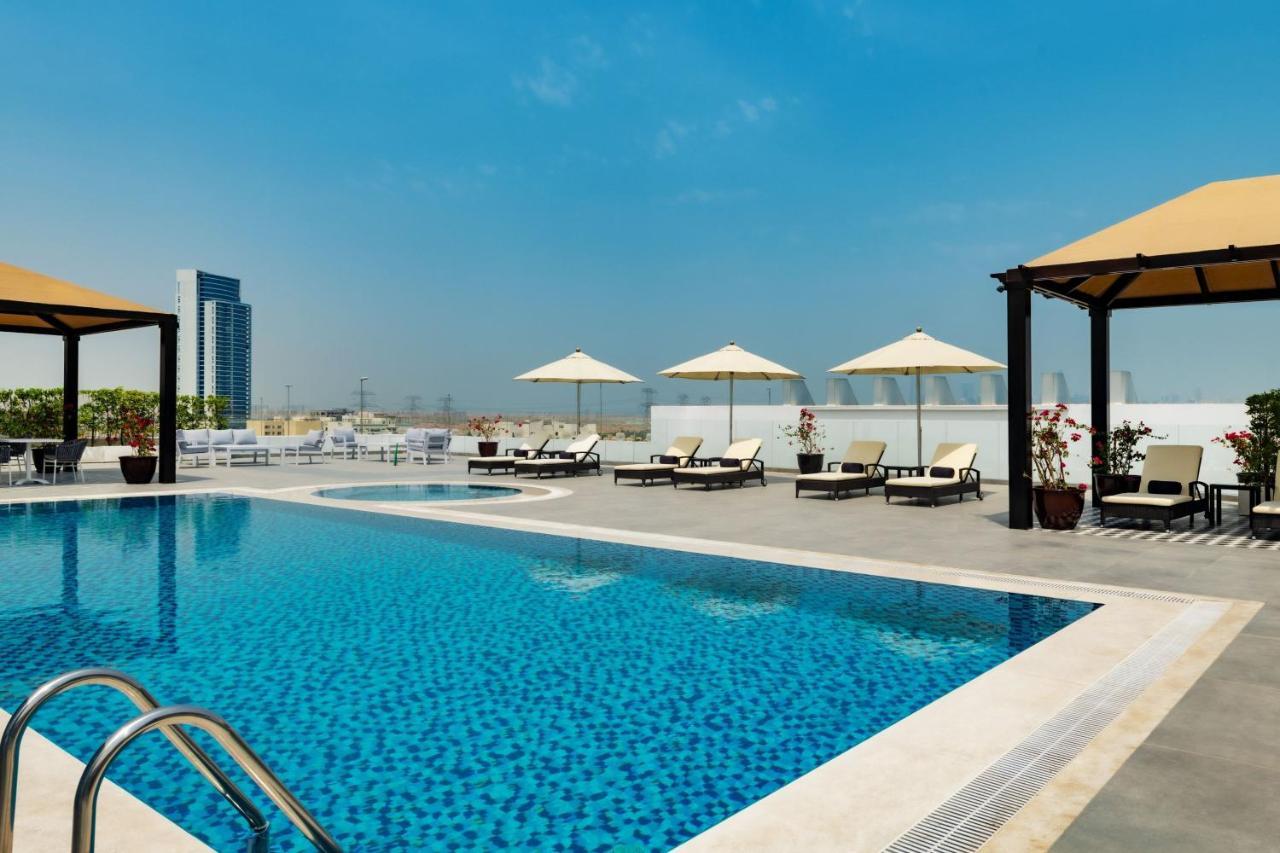 Four Points By Sheraton Production City, Dubaj Zewnętrze zdjęcie